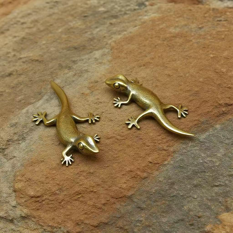 Patung Kadal Gecko Retro Perun - Tech For Office ulasan dan harga